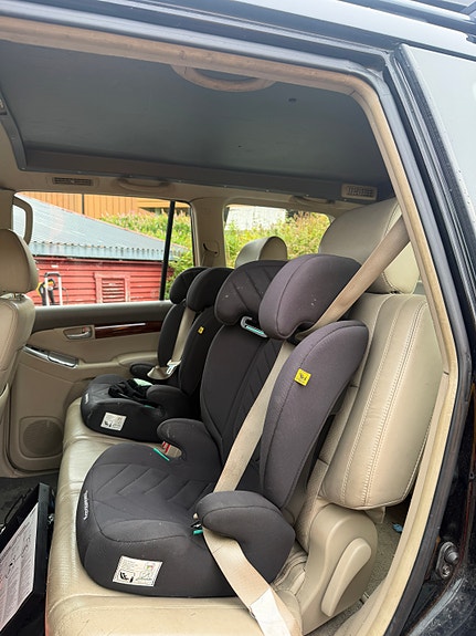 Toyota Land Cruiser 20 of 30