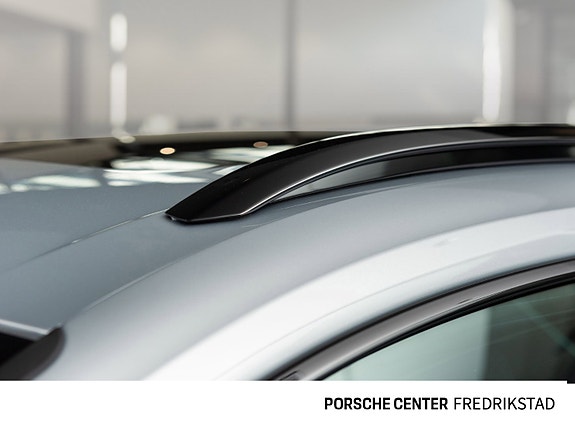 Porsche Macan 21 of 30