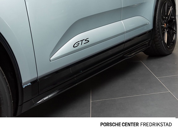 Porsche Macan 19 of 30