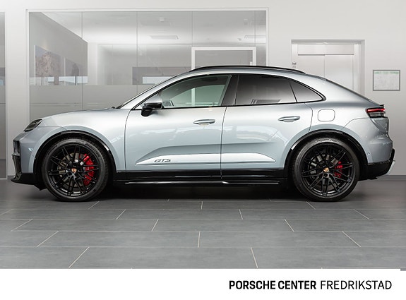 Porsche Macan 2 of 30