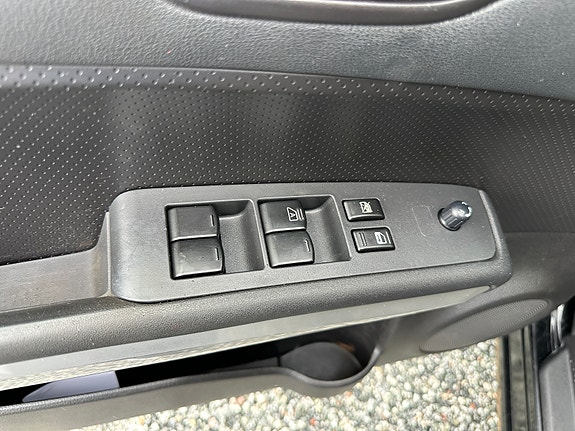 Nissan X-Trail 10 of 30