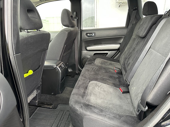 Nissan X-Trail 24 of 30