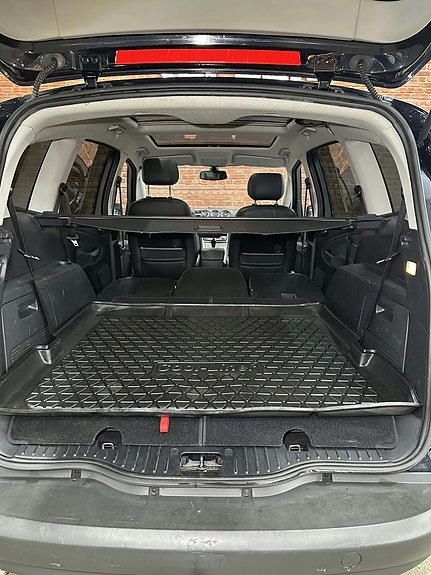 Ford S-MAX 14 of 30