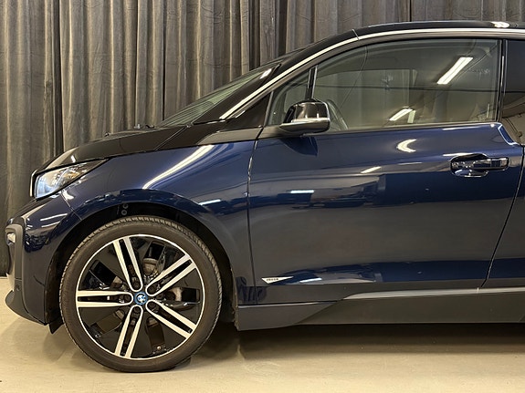 BMW i3 3 of 30