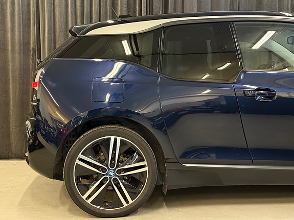 BMW i3 10 of 30