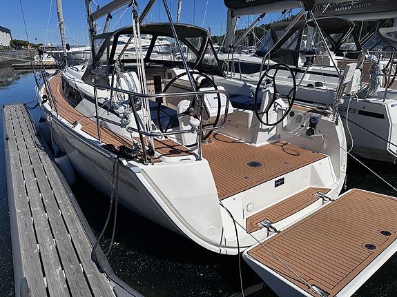 BAVARIA CRUISER 34 STYLE - 3 lugarer, rullemast, gode seil, autopilot, radar ++ 7 of 30