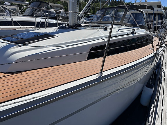 BAVARIA CRUISER 34 STYLE - 3 lugarer, rullemast, gode seil, autopilot, radar ++ 13 of 30