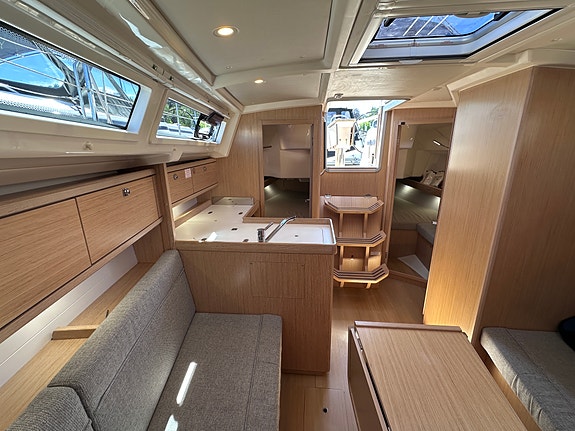 BAVARIA CRUISER 34 STYLE - 3 lugarer, rullemast, gode seil, autopilot, radar ++ 25 of 30