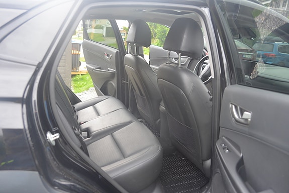 Hyundai Kona 11 of 14