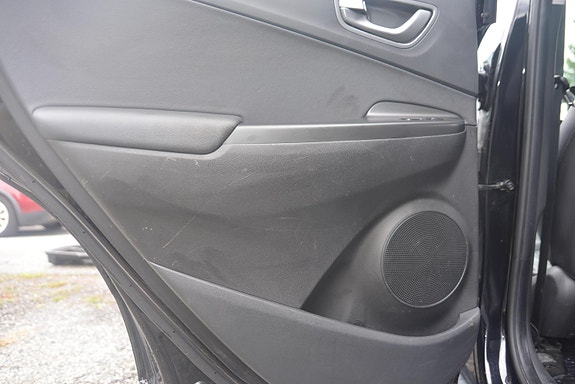 Hyundai Kona 13 of 14