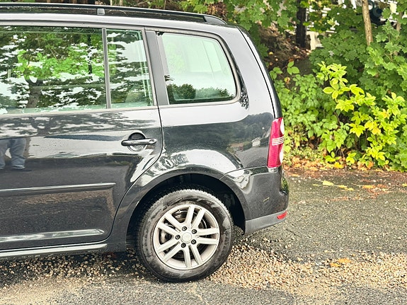 Volkswagen Touran 12 of 30