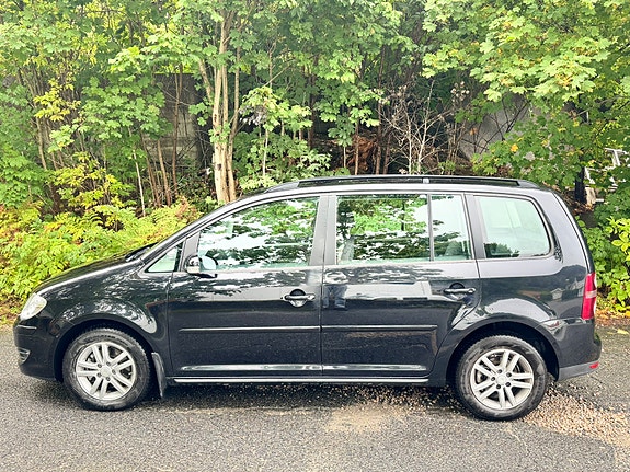 Volkswagen Touran 11 of 30
