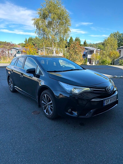 Toyota Avensis 5 of 21