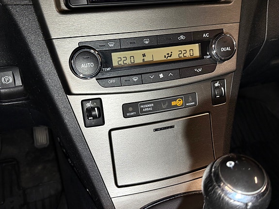 Toyota Avensis 23 of 30