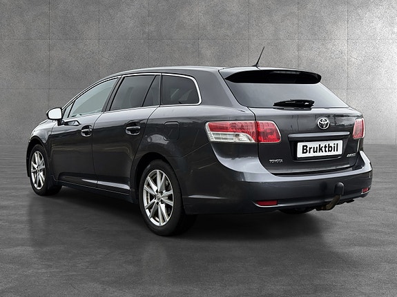 Toyota Avensis 6 of 30