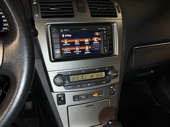 Toyota Avensis 20 of 30