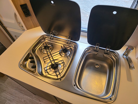 Dethleffs 460 Cjoy med Solcellepanel 21 of 30