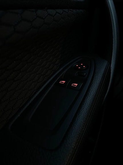 BMW 220i 13 of 17