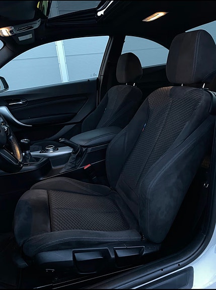 BMW 220i 8 of 17