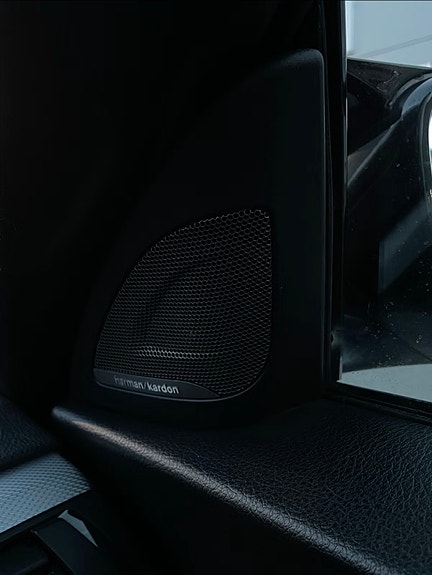 BMW 220i 10 of 17