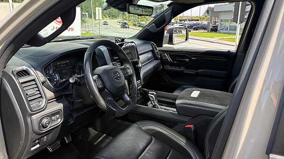 Dodge RAM 21 of 30