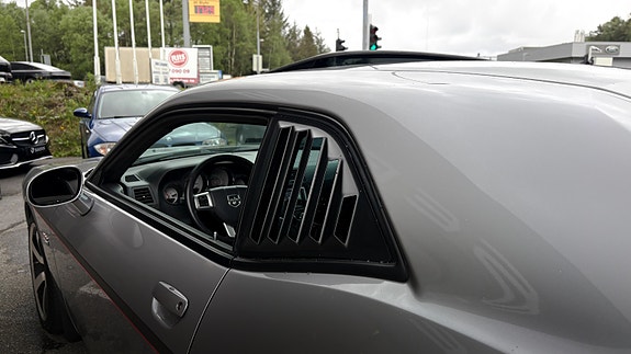 Dodge Challenger 19 of 30