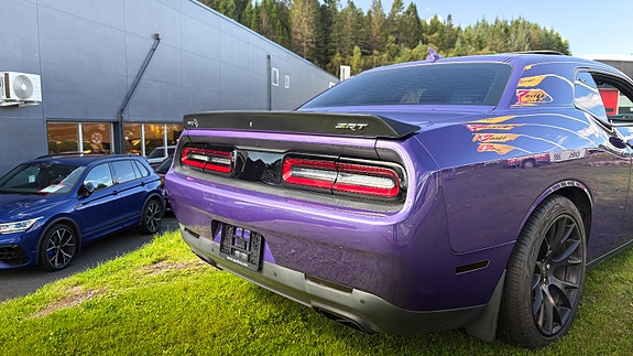 Dodge Challenger 15 of 30