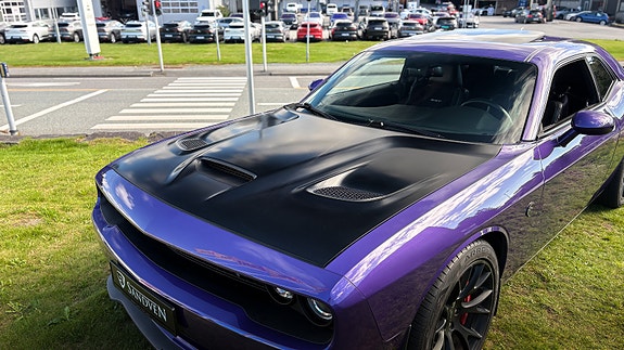 Dodge Challenger 5 of 30