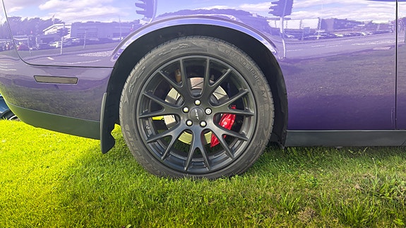 Dodge Challenger 13 of 30