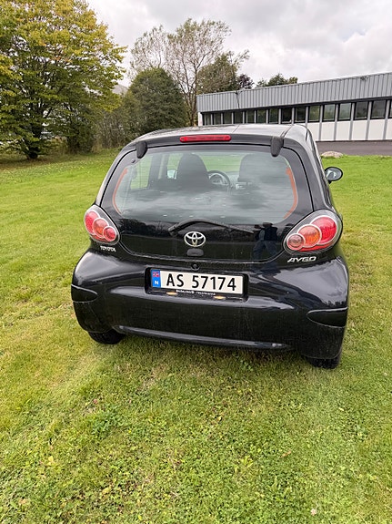 Toyota Aygo 9 of 17