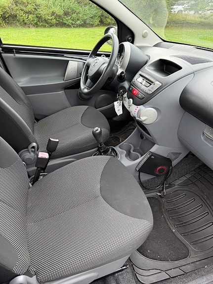 Toyota Aygo 13 of 17