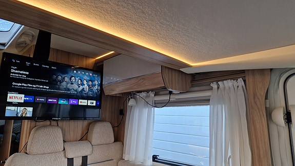 Hymer Exis I 588 10 of 30