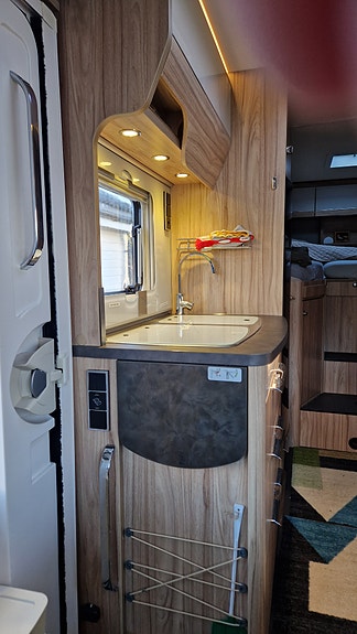 Hymer Exis I 588 5 of 30