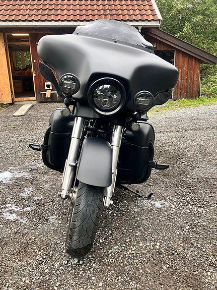 Harley-Davidson FLHX Street Glide 4 of 13