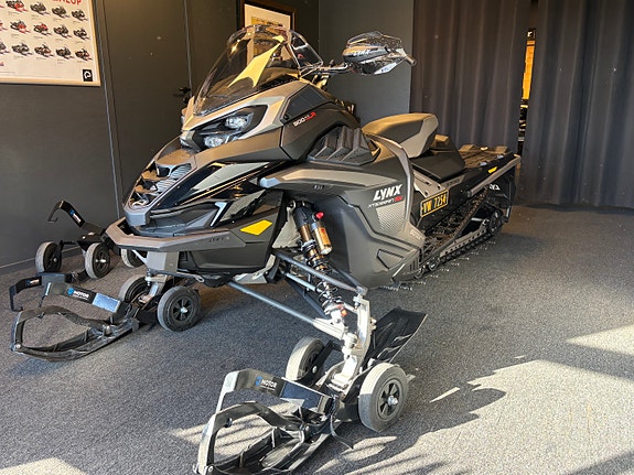 Lynx Xterrain RE 900 ACE Turbo R HUB 10 of 17