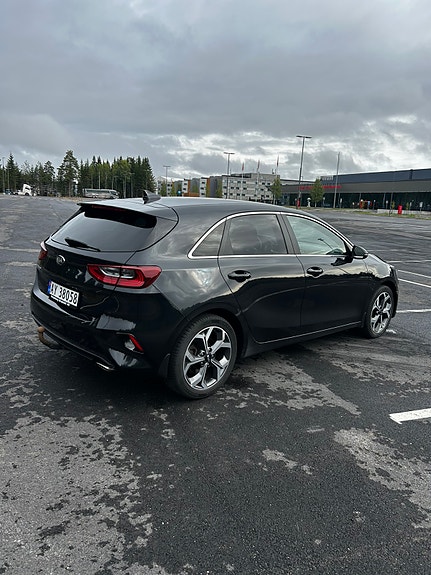Kia Ceed 3 of 26