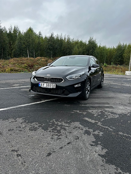 Kia Ceed 2 of 26