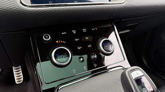Land Rover Range Rover Evoque 22 of 30