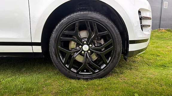 Land Rover Range Rover Evoque 8 of 30