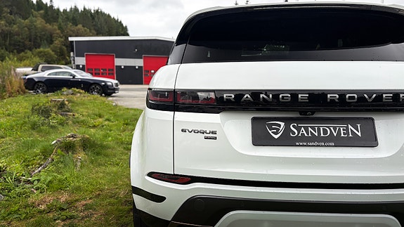 Land Rover Range Rover Evoque 13 of 30