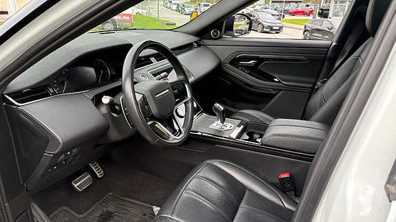 Land Rover Range Rover Evoque 15 of 30