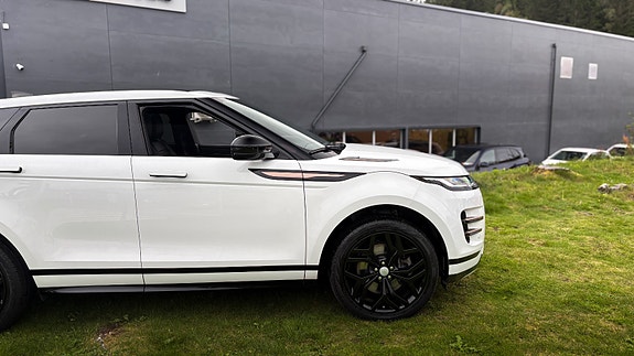 Land Rover Range Rover Evoque 7 of 30