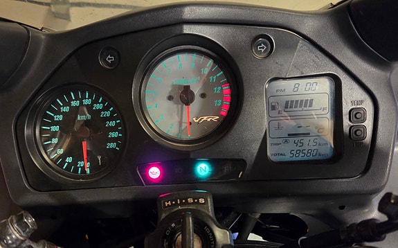 Honda VFR 800 5 of 7