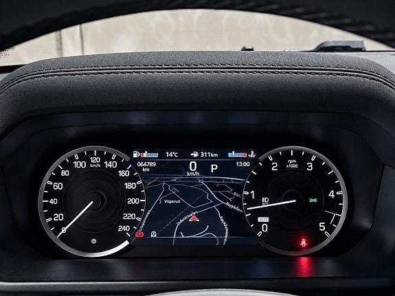 Land Rover Defender 110 20 of 30
