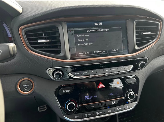 Hyundai IONIQ 18 of 24