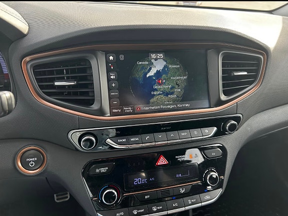 Hyundai IONIQ 19 of 24