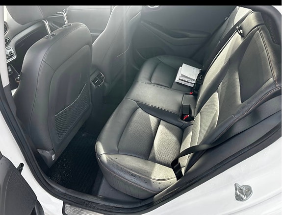 Hyundai IONIQ 22 of 24