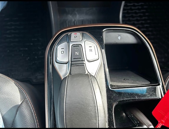 Hyundai IONIQ 20 of 24