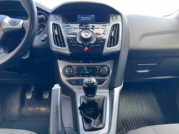 Ford Focus 13 of 16