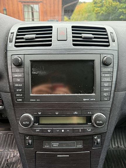 Toyota Avensis 12 of 16